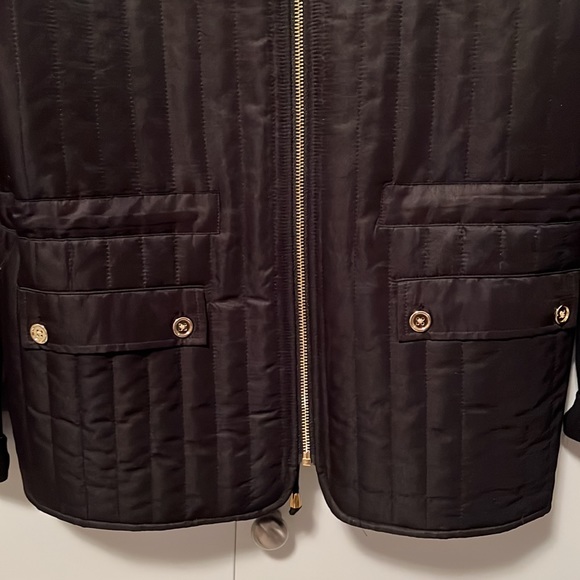 JONES NEW YORK Jacket. Has draw string waist to cinch. Gold details. Size Large. - Picture 3 of 6